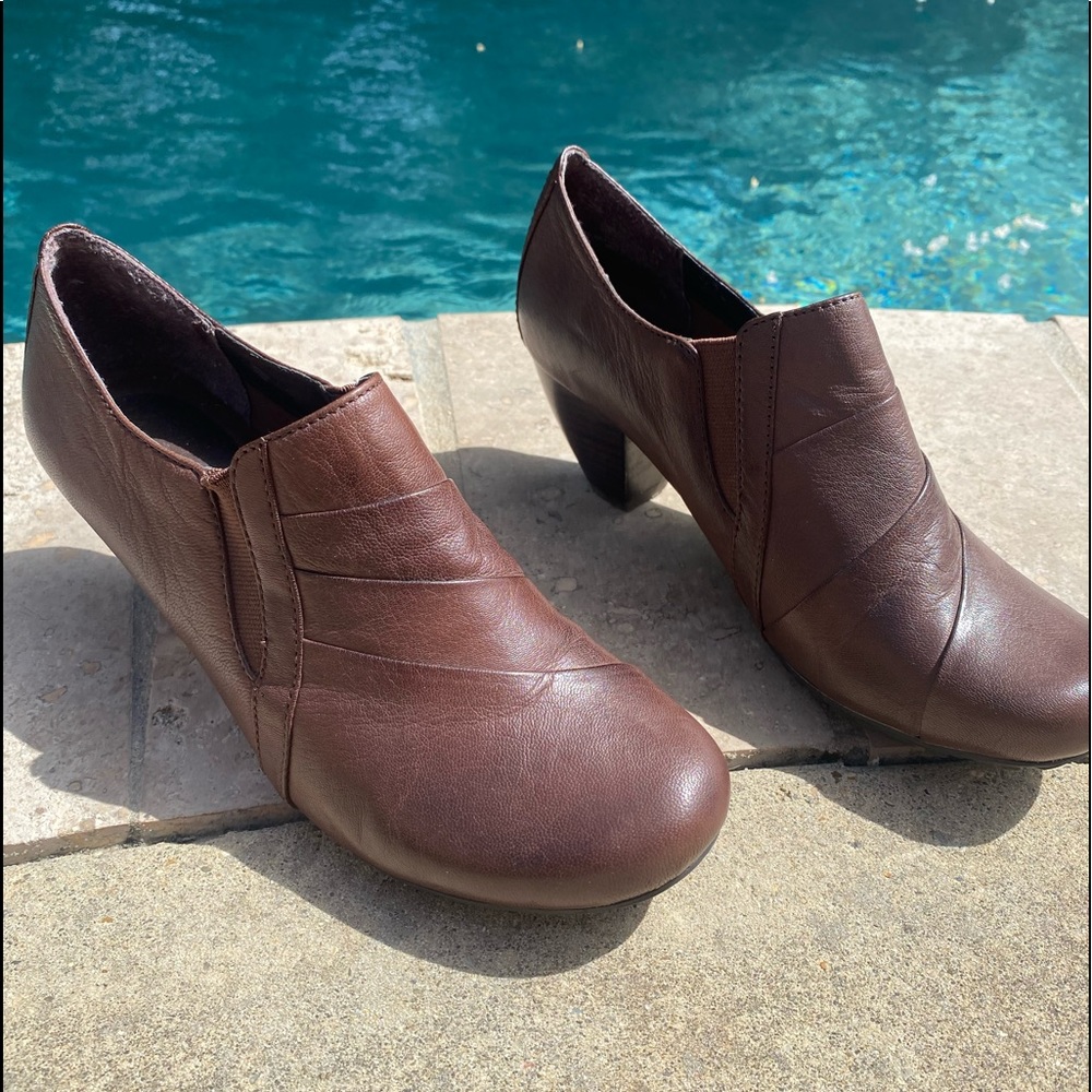 BareTraps Slip On Brown Heels